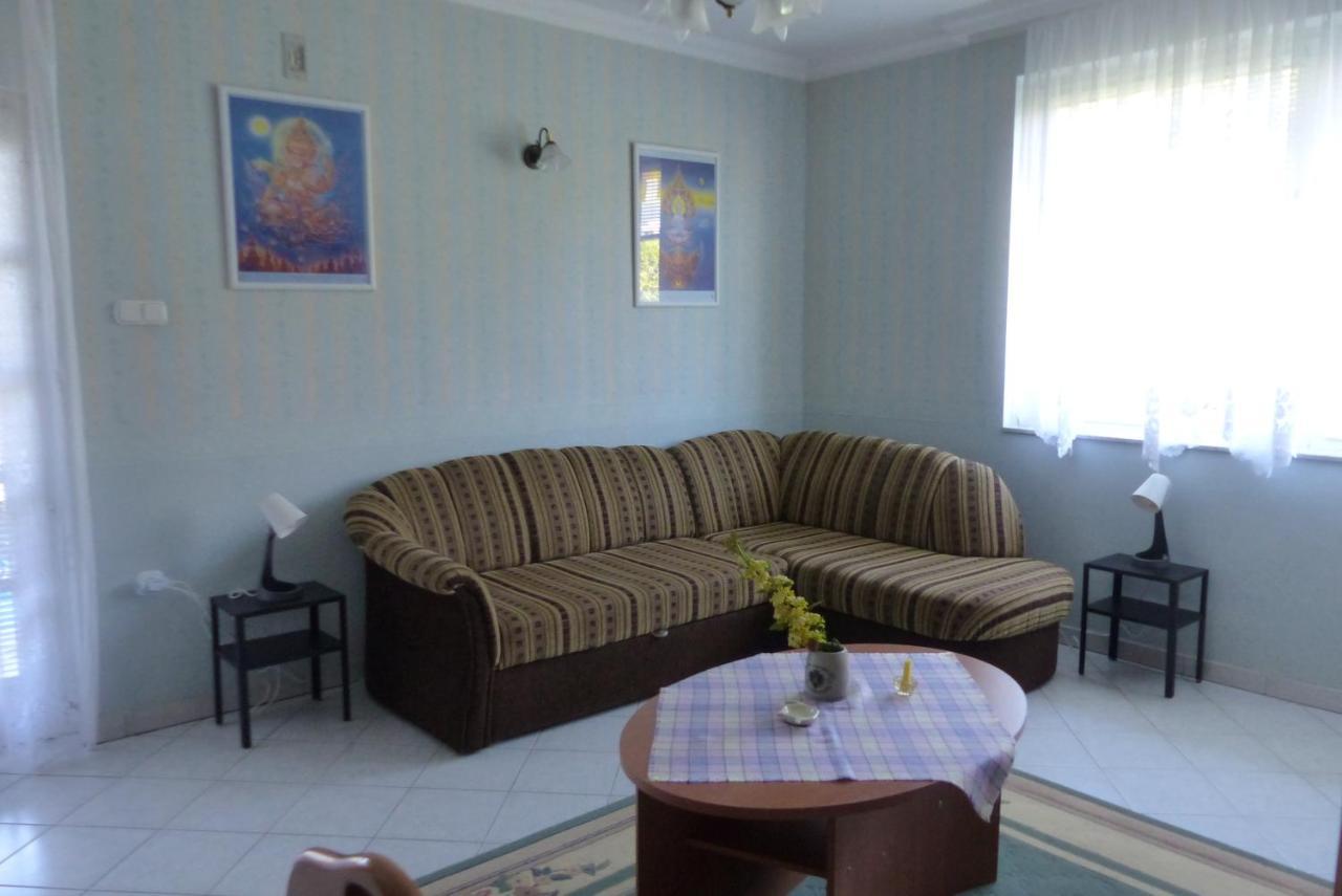 Orwa Apartmanok - Fenyofa Koez Zalakaros Luaran gambar