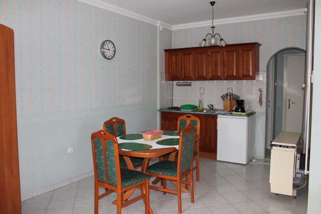 Orwa Apartmanok - Fenyofa Koez Zalakaros Luaran gambar