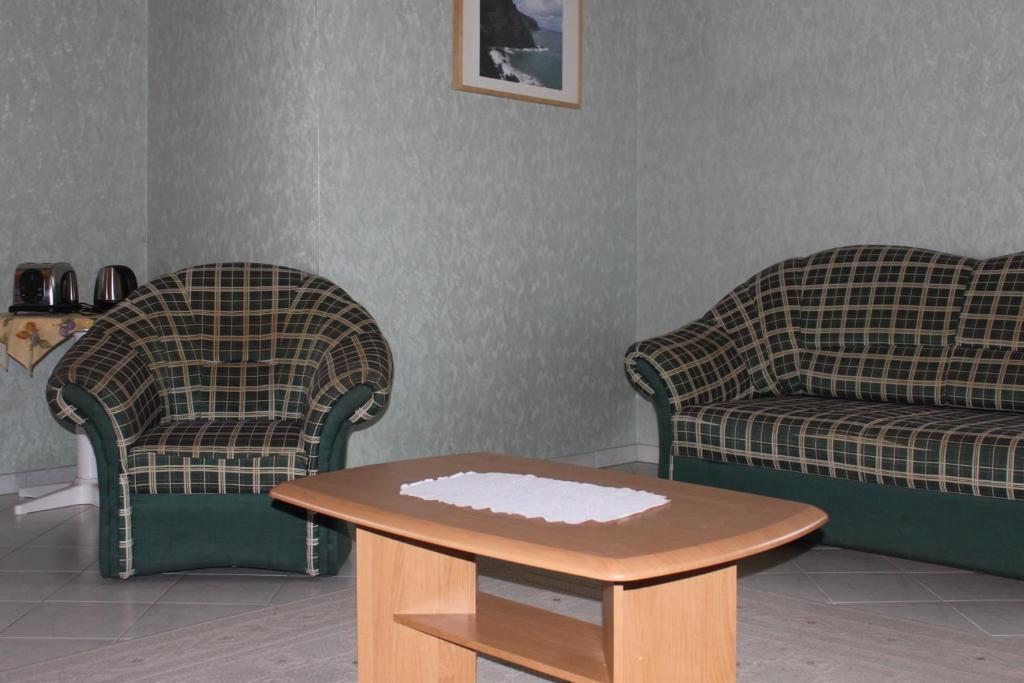 Orwa Apartmanok - Fenyofa Koez Zalakaros Bilik gambar